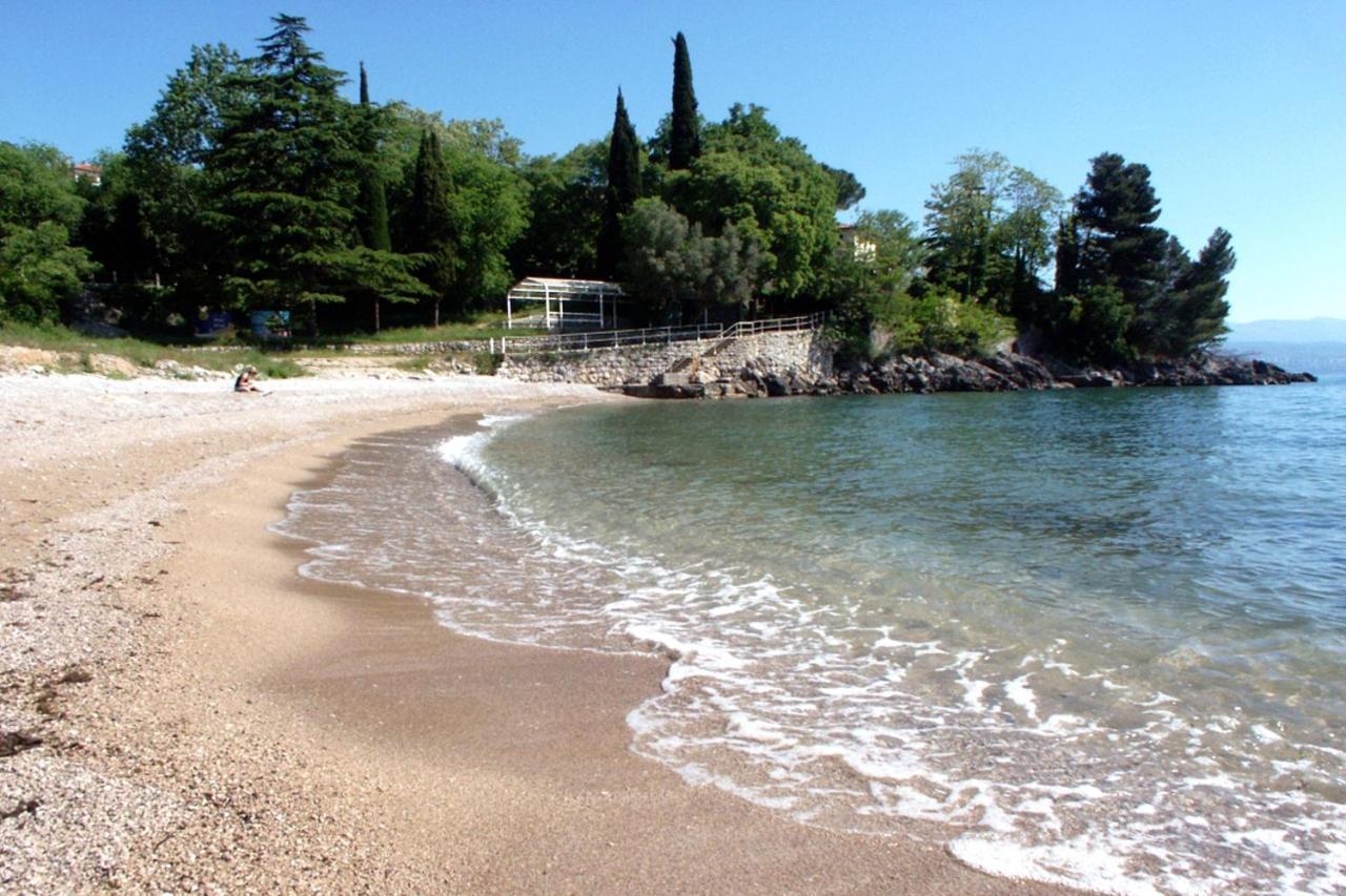 Apartments With A Parking Space Lovran, Opatija - 7869 Exterior foto